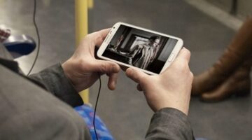 IPTV Smart Player Aplikasi untuk Menonton TV Lokal dan Internasional